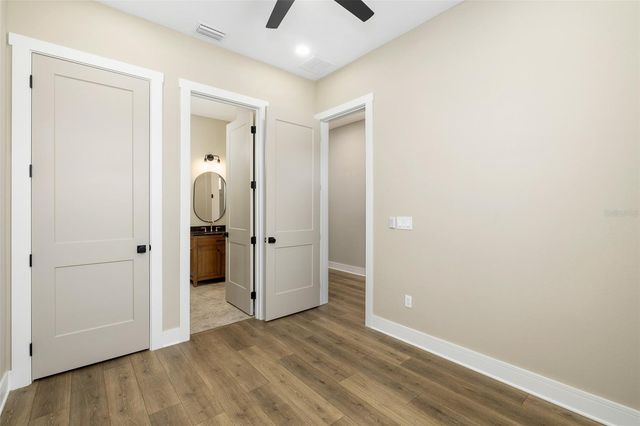 213 W GIDDENS AVENUE, Tampa, FL 33603