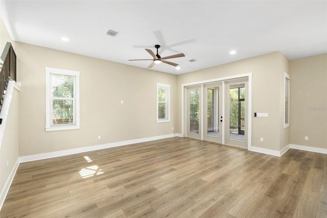 213 W GIDDENS AVENUE, Tampa, FL 33603