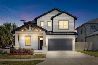 213 W GIDDENS AVENUE, Tampa, FL 33603