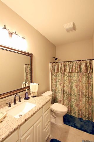 14482 Bon Dickey Dr, Baton Rouge, LA 70818