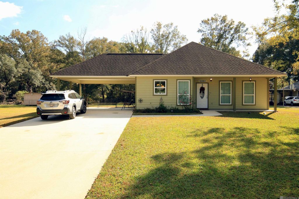 14482 Bon Dickey Dr, Baton Rouge, LA 70818