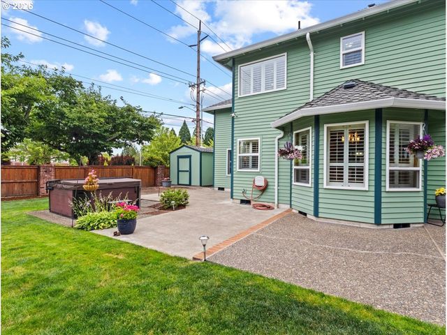 20515 Sw KAWANDA Ct, Tualatin, OR 97062