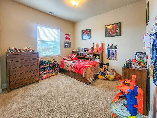 2568 SE Coriander Way, Grants Pass, OR 97527