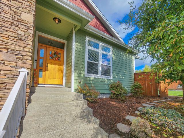 2568 SE Coriander Way, Grants Pass, OR 97527