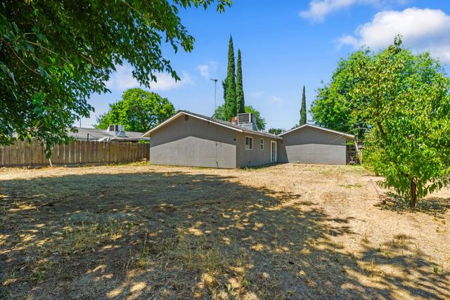 1816 Norman Way, Modesto, CA 95350