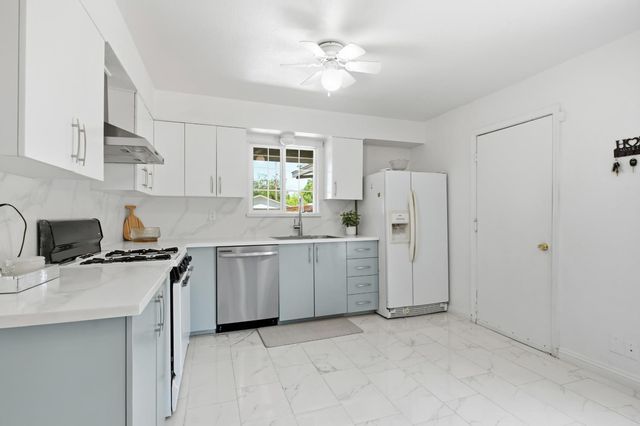 1816 Norman Way, Modesto, CA 95350
