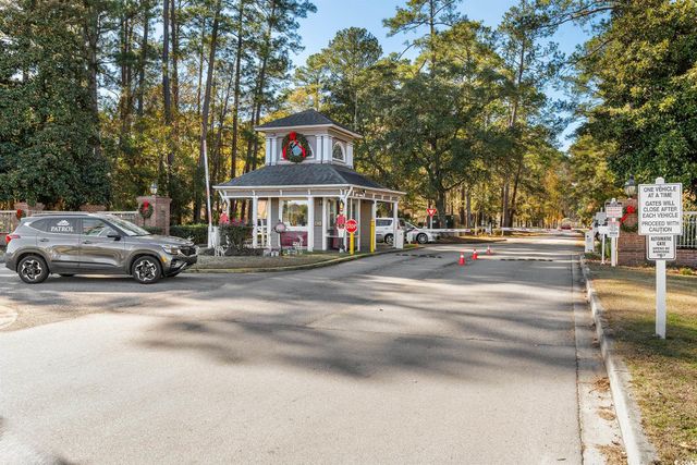 6674 Wisteria Dr., Myrtle Beach, SC 29588