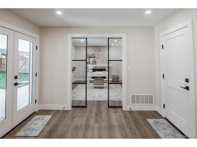 306 E Maplewood Ave, Littleton, CO 80121