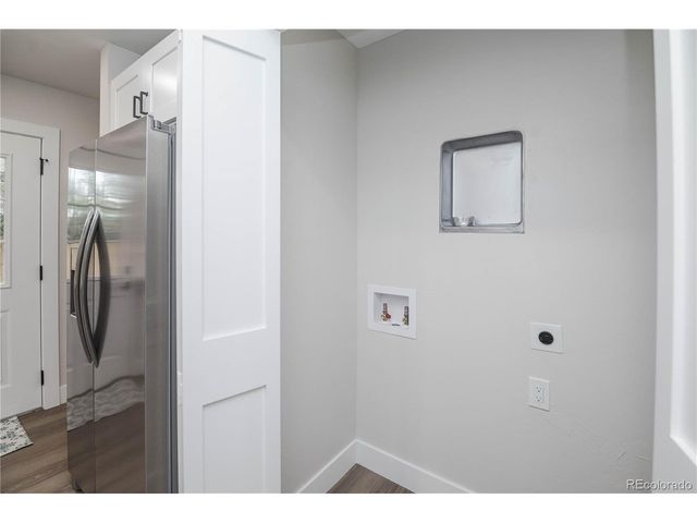 306 E Maplewood Ave, Littleton, CO 80121
