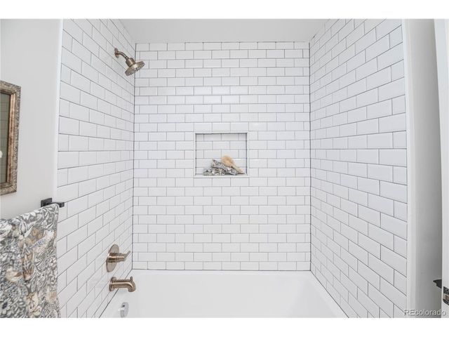 306 E Maplewood Ave, Littleton, CO 80121