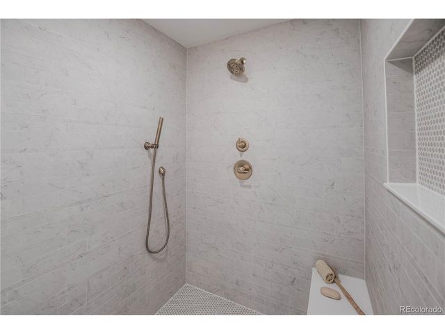 306 E Maplewood Ave, Littleton, CO 80121