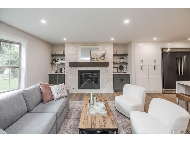 306 E Maplewood Ave, Littleton, CO 80121