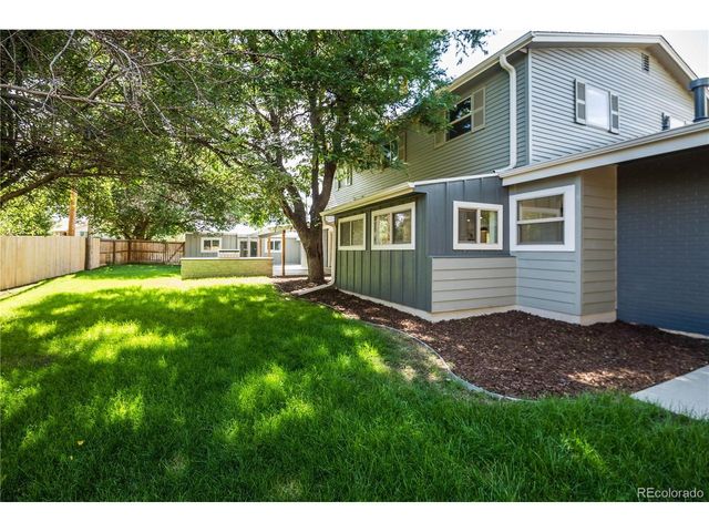 306 E Maplewood Ave, Littleton, CO 80121