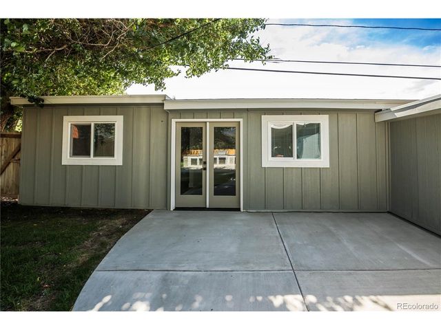 306 E Maplewood Ave, Littleton, CO 80121
