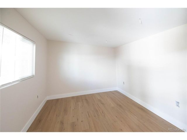 306 E Maplewood Ave, Littleton, CO 80121