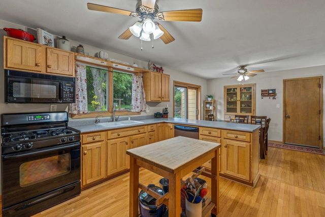 1011 E Wabash AVENUE, Waukesha, WI 53186
