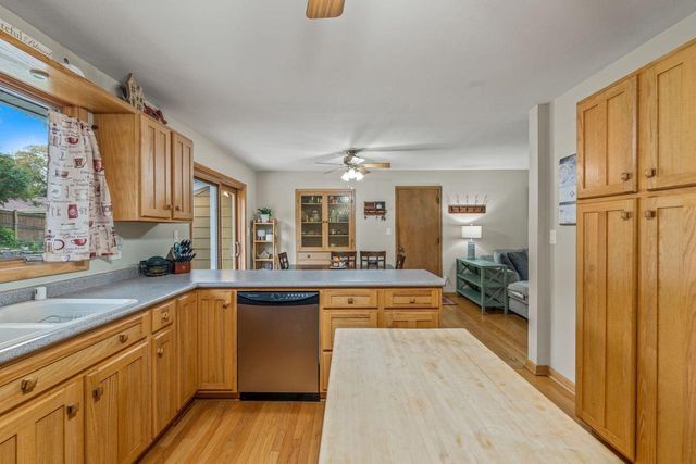 1011 E Wabash AVENUE, Waukesha, WI 53186