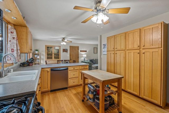 1011 E Wabash AVENUE, Waukesha, WI 53186