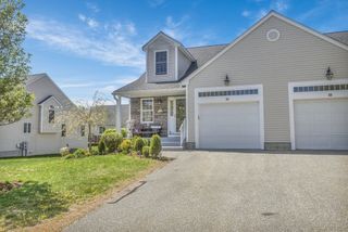20 Fox Run Rd 20, Blackstone, MA 01504