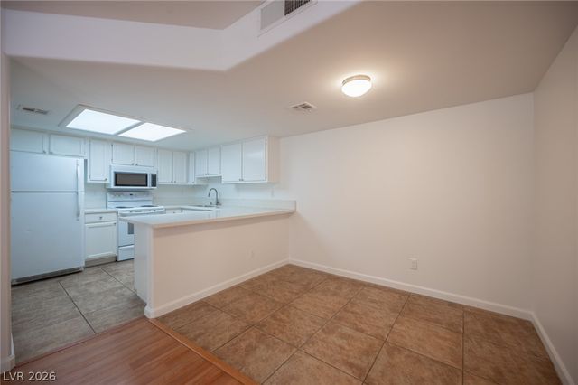 3450 Erva Street 128, Las Vegas, NV 89117