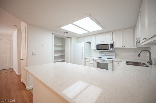 3450 Erva Street 128, Las Vegas, NV 89117