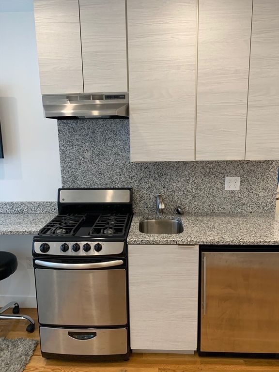 21 Fifth Street 3, Chelsea, MA 02150