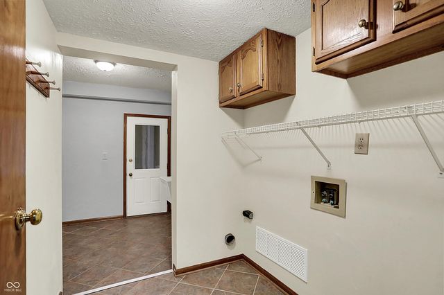 7775 Carly Place, Fishers, IN 46038