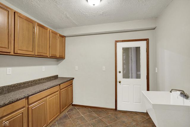 7775 Carly Place, Fishers, IN 46038