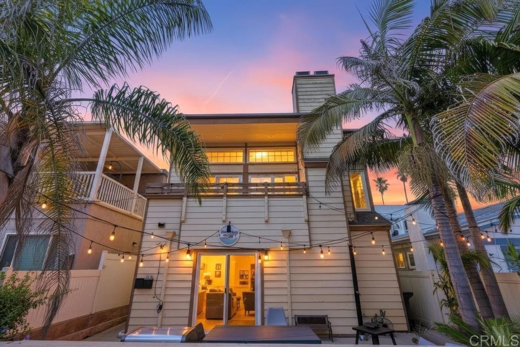 728 Jamaica Court, San Diego, CA 92109 — exterior