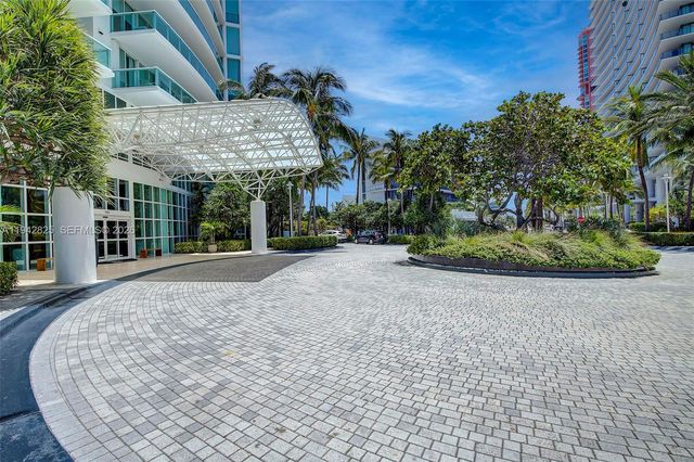 1000 S Pointe Dr 1406, Miami Beach, FL 33139