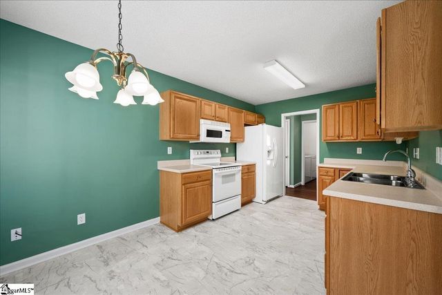 601 Cardinal Woods Way, Easley, SC 29642