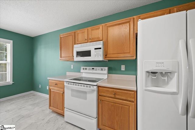 601 Cardinal Woods Way, Easley, SC 29642