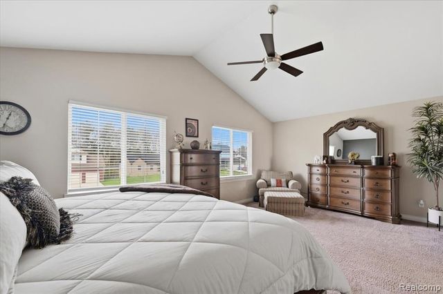 8131 Peninsula Circle, Grand Blanc, MI 48439