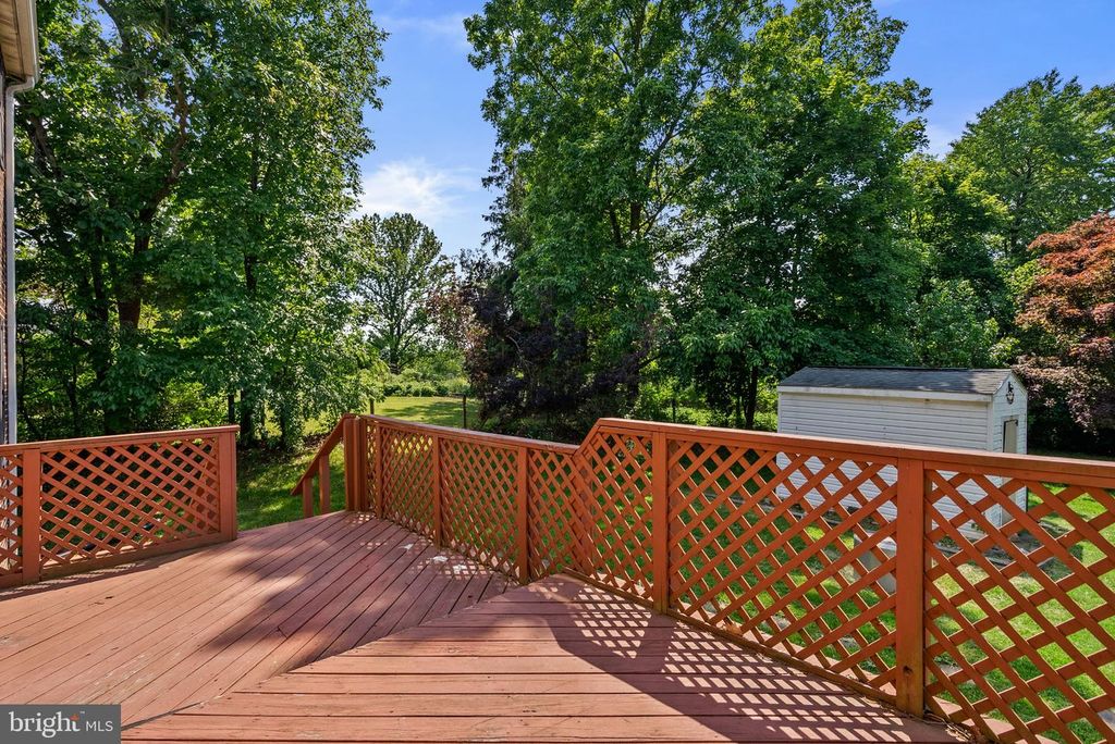 Image 53 of property listing at 24000 CLARKSBURG RD, Clarksburg, MD 20871