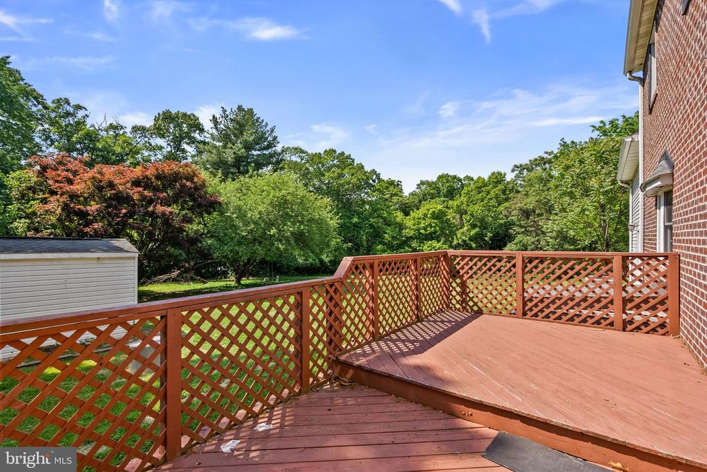 Image 54 of property listing at 24000 CLARKSBURG RD, Clarksburg, MD 20871