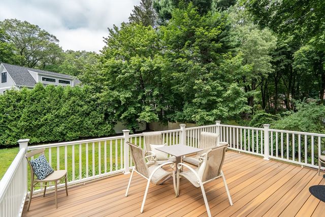 829 Chestnut St, Newton, MA 02468