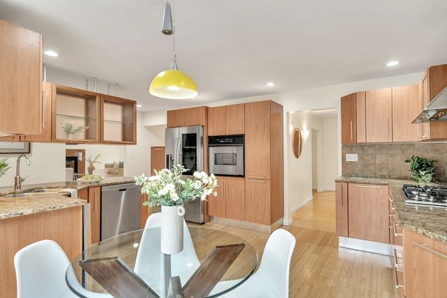 829 Chestnut St, Newton, MA 02468