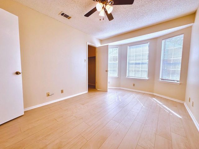 2004 Kirksey DR D, Austin, TX 78741