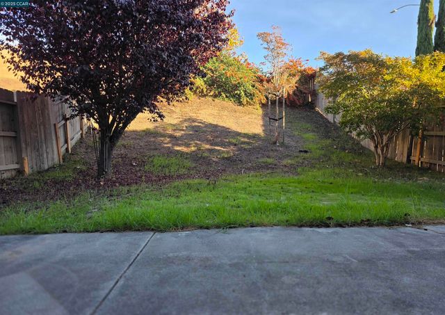 7809 Caracena Ct, Vallejo, CA 94591