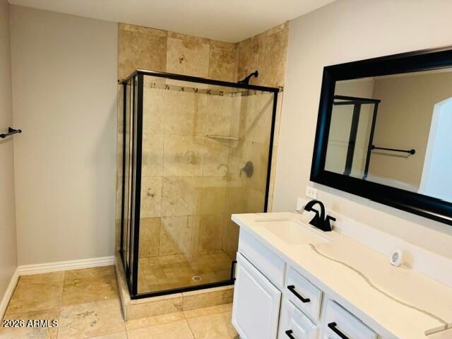 5320 E THOMAS Road, Phoenix, AZ 85018