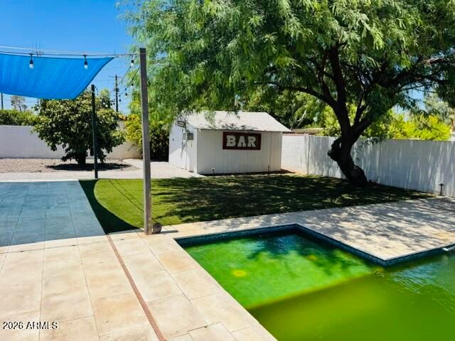 5320 E THOMAS Road, Phoenix, AZ 85018