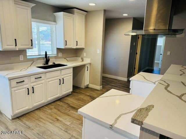 5320 E THOMAS Road, Phoenix, AZ 85018