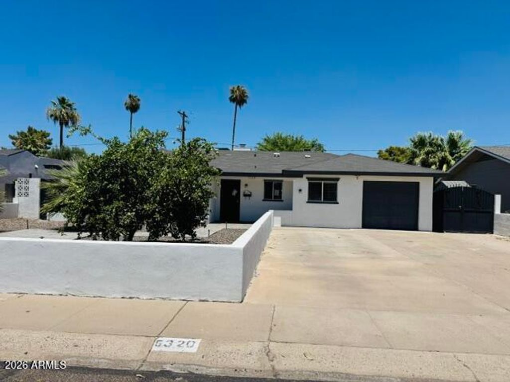 5320 E THOMAS Road, Phoenix, AZ 85018