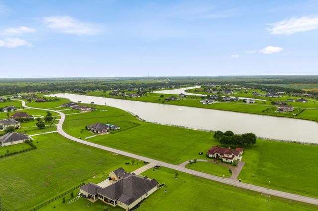 5618 Brazos Lakes Drive, Richmond, TX 77469