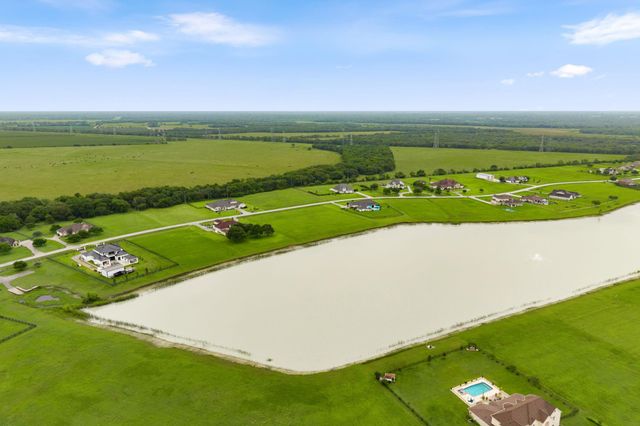 5618 Brazos Lakes Drive, Richmond, TX 77469