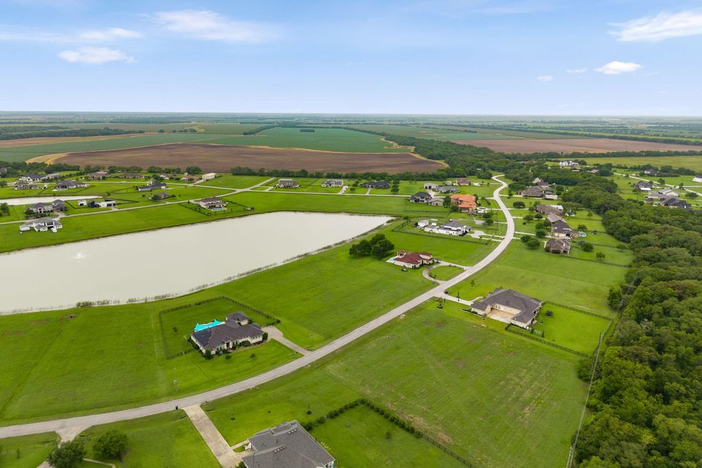 5618 Brazos Lakes Drive, Richmond, TX 77469