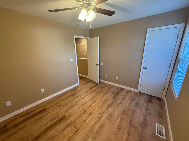 1707 HANOVER BLVD, Columbia, MO 65202