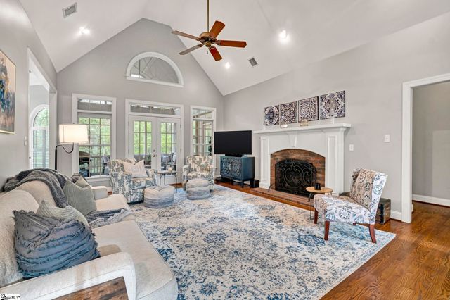 239 Horseshoe Drive, Spartanburg, SC 29306