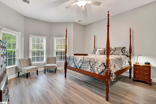 239 Horseshoe Drive, Spartanburg, SC 29306