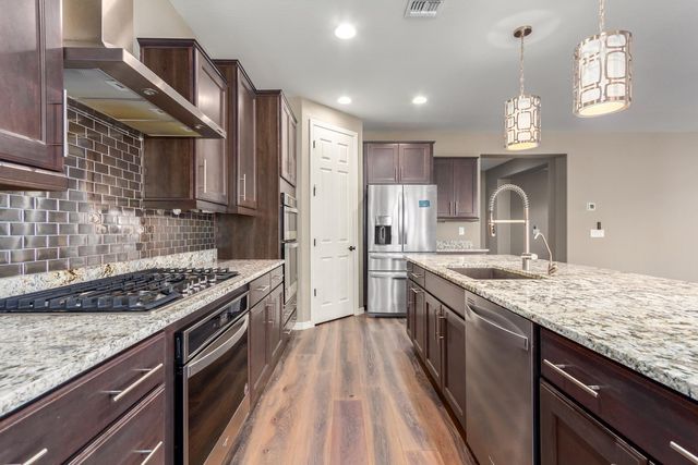 27025 N 69th Lane, Peoria, AZ 85383